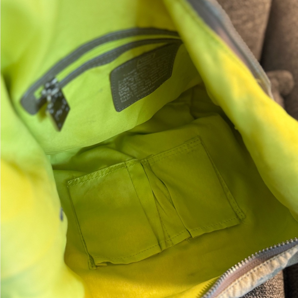 Tous Tan Shoulder Bag with Casual Design - Picture 5 of 7